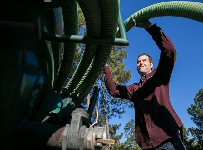 Bảng báo giá rút hầm cầu quận 10 luôn làm hài lòng khách hàng